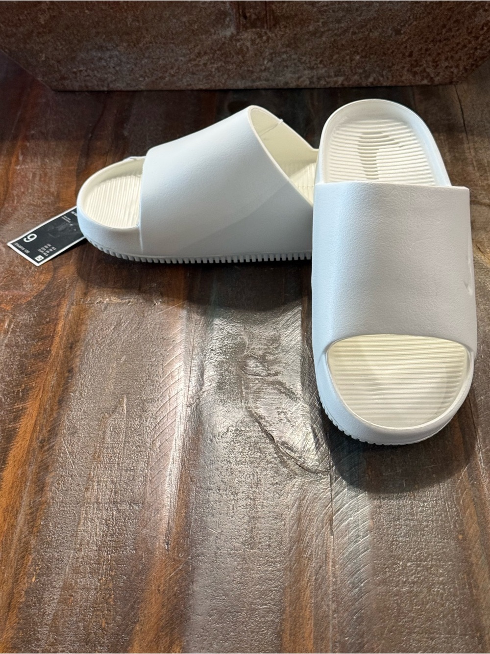 Nike Calm Sail White Women’s Size 9 Slides NWT